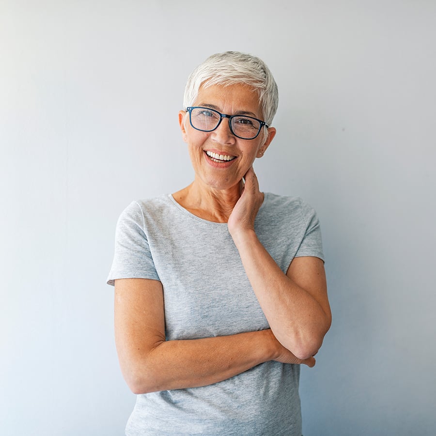 smiling-woman-with-short-gray-hair